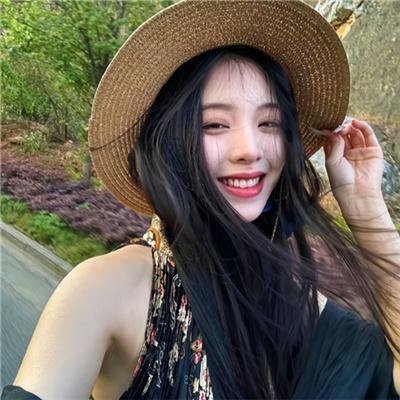 带子狼 在那双小手中